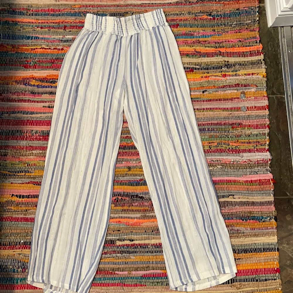Matching outfit never worn.